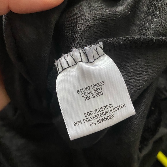 Velvet Blouse - Jaclyn Smith - Picture 11 of 14